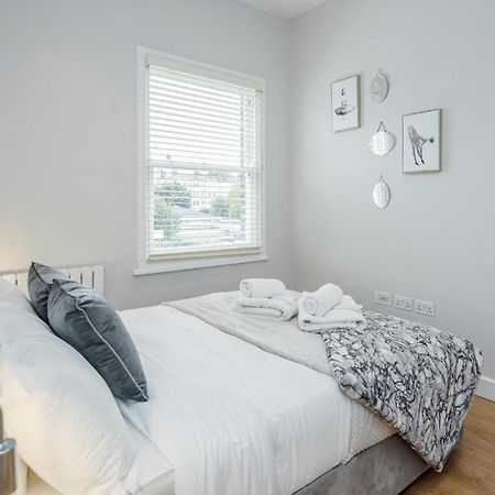 Beautiful 2 Bedrooms Split Level Fulham Apartment Londra Esterno foto