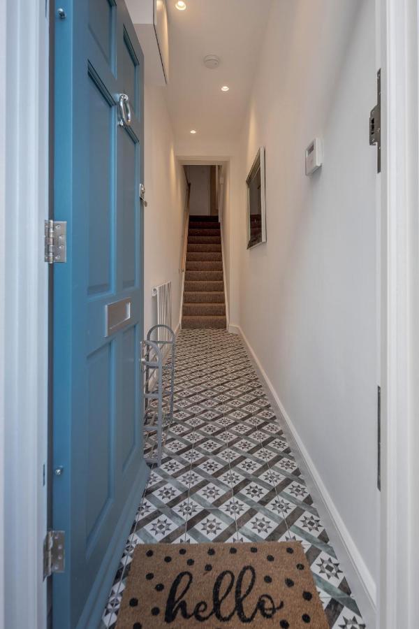 Beautiful 2 Bedrooms Split Level Fulham Apartment Londra Esterno foto